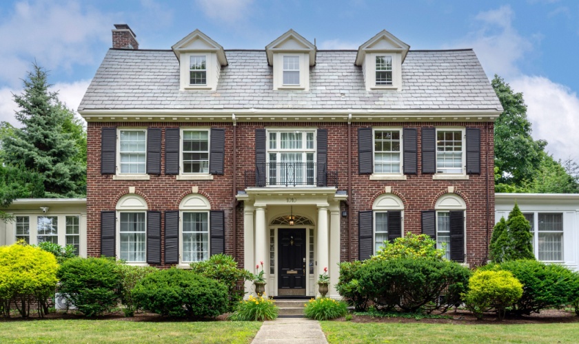 Pest Control Tips for Larger Homes and Yards in Firebrook, Lexington KY
